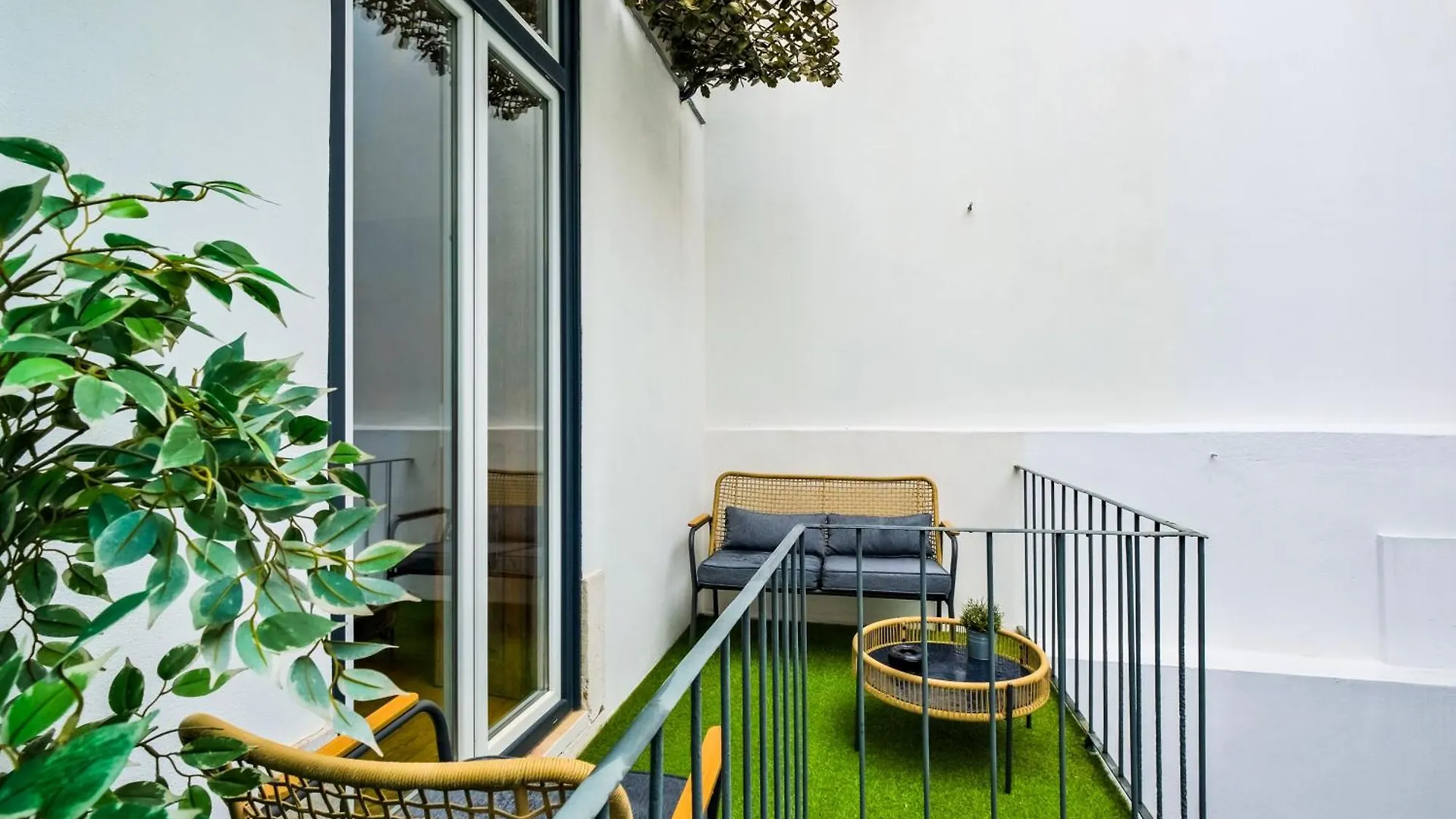 Chiado Arty Flats Aparthotel Lisbon
