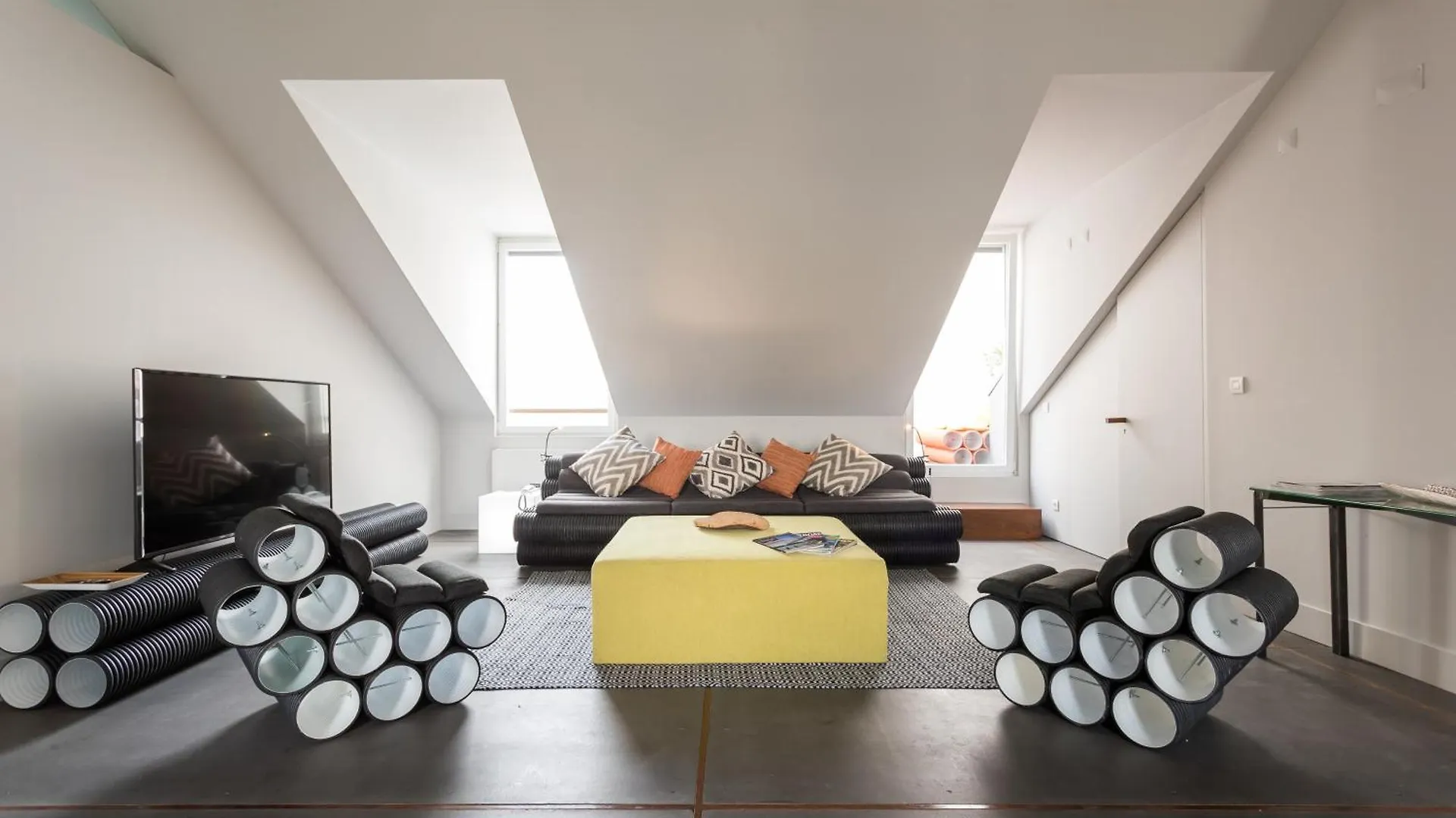 ****  Chiado Arty Flats Aparthotel Lisbon Portugal