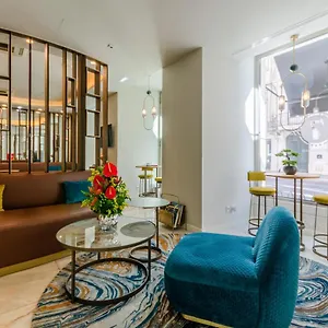 The 7 Hotel, Suites, & Lissabon