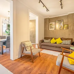 Guestready - Lemon House With Private Garden Lisboa