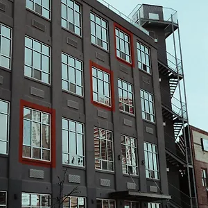 Szálloda Feather Factory